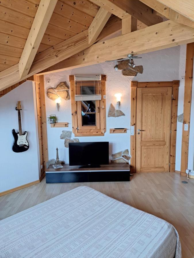 Steewer Landhaus Gemuetliche Ferienwohnung Bis 6 Pers In Ruhiger Ortsrandlage Stebach Exterior foto