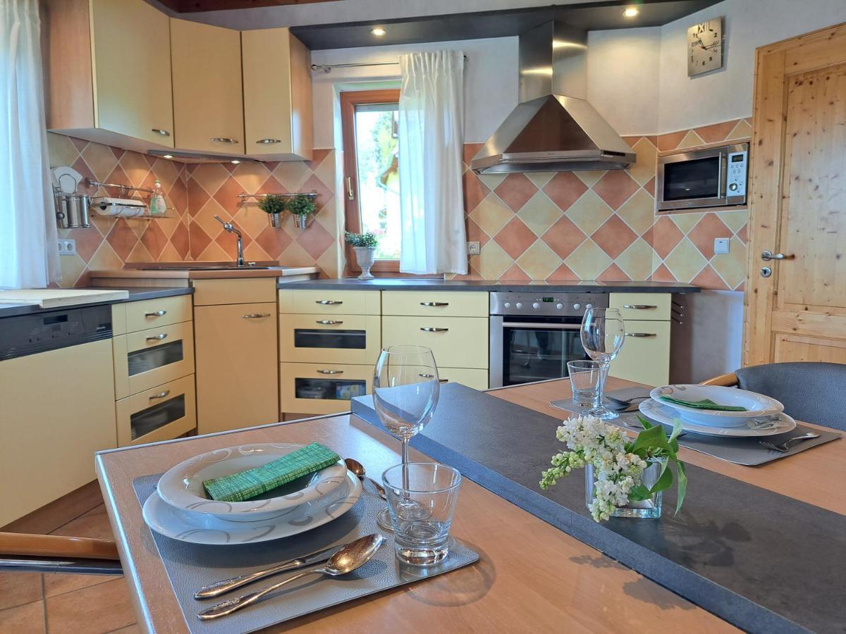 Steewer Landhaus Gemuetliche Ferienwohnung Bis 6 Pers In Ruhiger Ortsrandlage Stebach Exterior foto