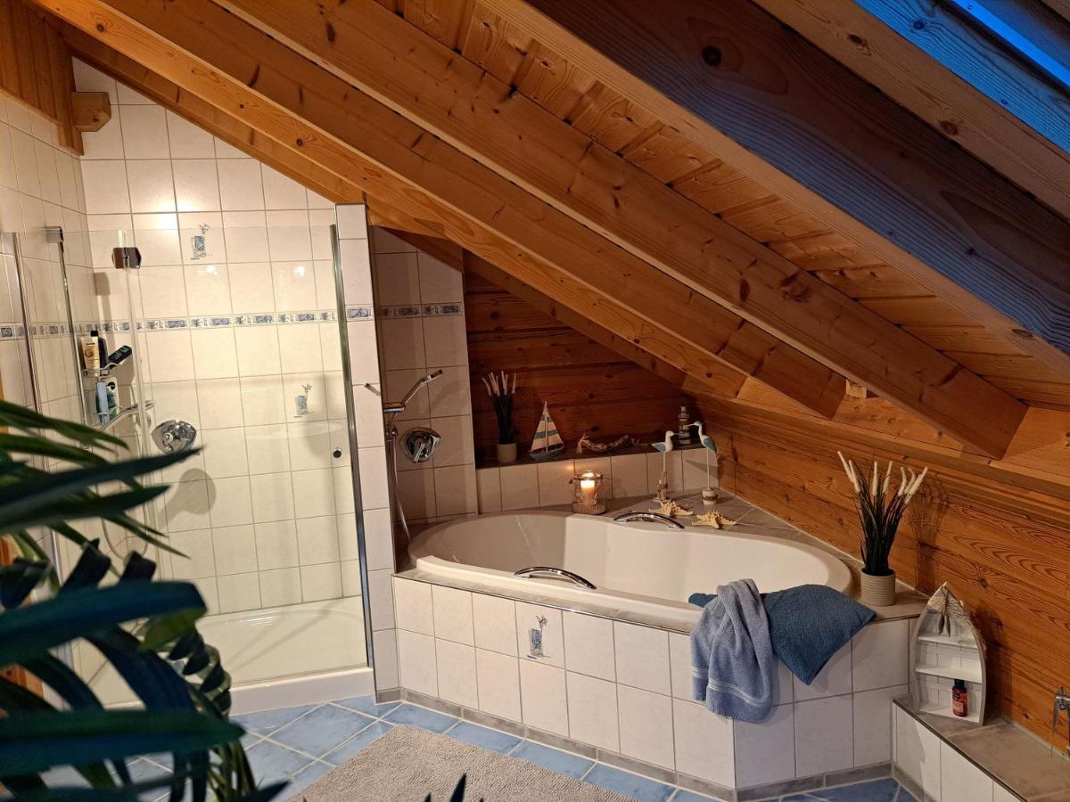 Steewer Landhaus Gemuetliche Ferienwohnung Bis 6 Pers In Ruhiger Ortsrandlage Stebach Exterior foto